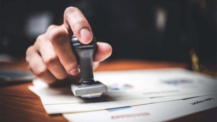 买单报关与代理报关有何区别？