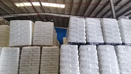 在广州租塑胶粒仓库，为什么说防潮是第一要务？